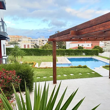 Legacy & Al - No Groups Apartment *