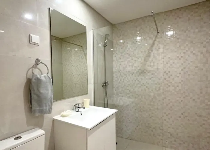 Legacy & Al - No Groups Apartment